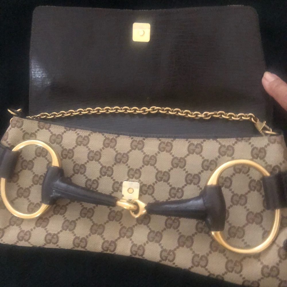 Gucci Monogram Horsebit Clutch Dark Brown
Condition: Very Good condition